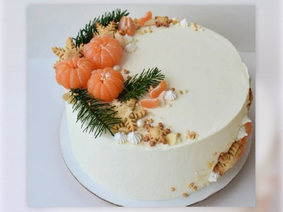 Новогодний торт с мандаринами и ёлочкой